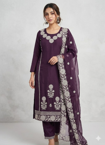 JEWEL NECK LINE EMBROIDERY KURTHI SET