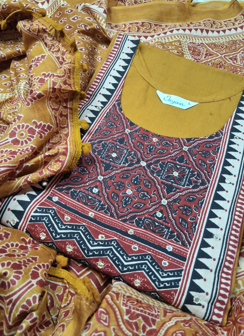 Elegant Mustard Yellow Cotton Kurta Set 1