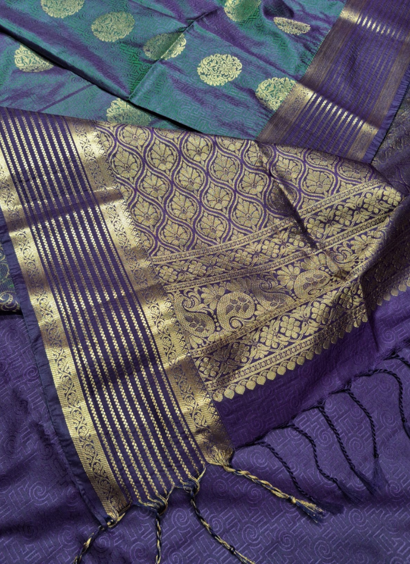 Dual-Tone Kanjivaram Kanchipuram Style Soft Silk Saree 2