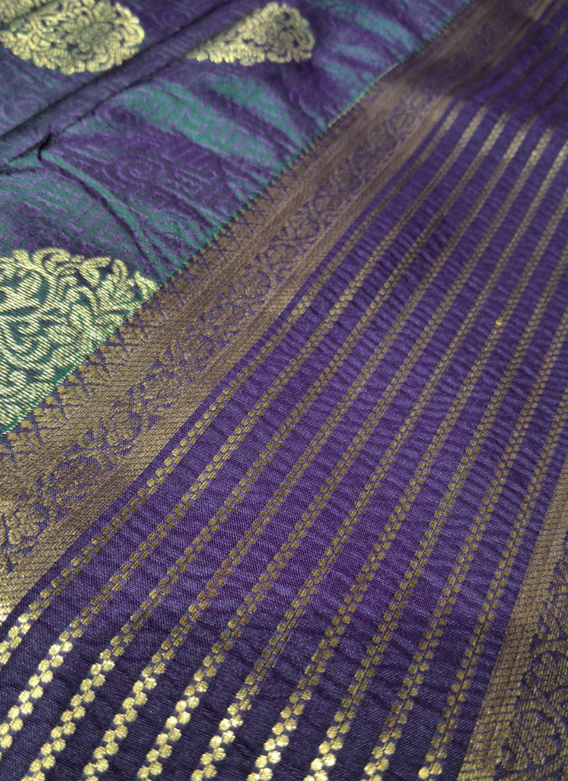 Dual-Tone Kanjivaram Kanchipuram Style Soft Silk Saree 3